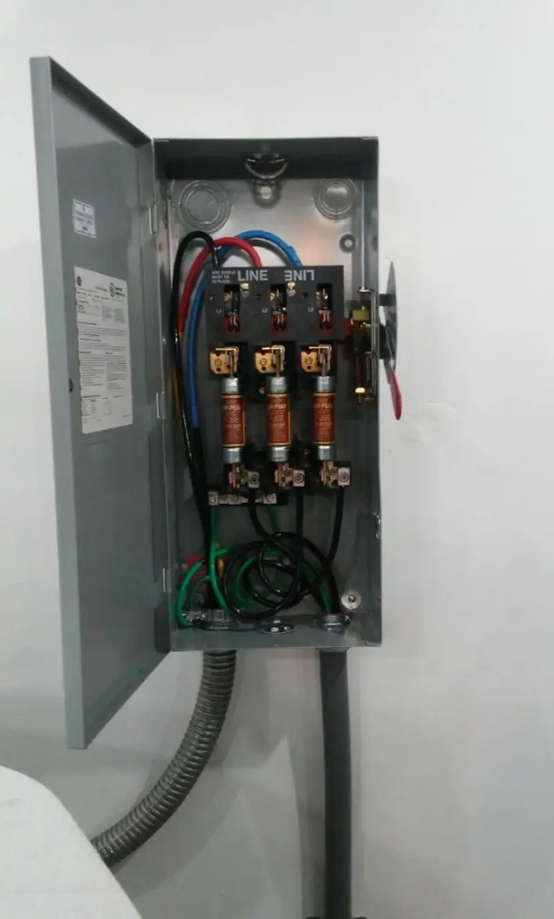 Three-phase disconnect switch installed for Smoke Detector Installation in Bristol